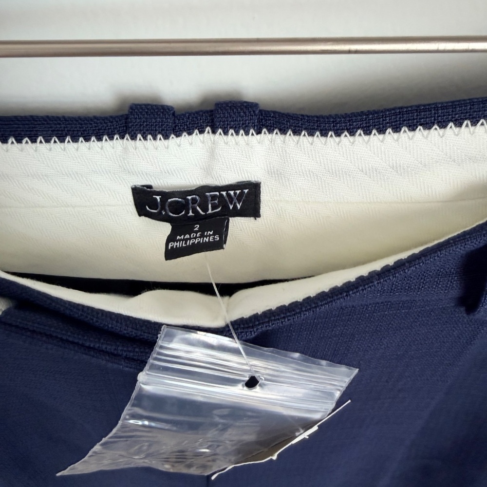 J Crew Navy Pleated Trouser Shorts Size 2 Luster Canvas NWT - Picture 6 of 7